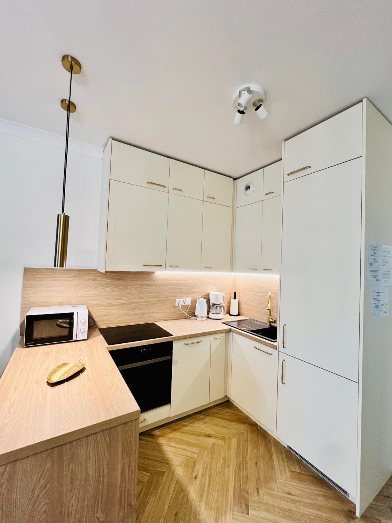 Atrium - Old Town Luxury Apartments - By Upstairs Krakau Exterior foto
